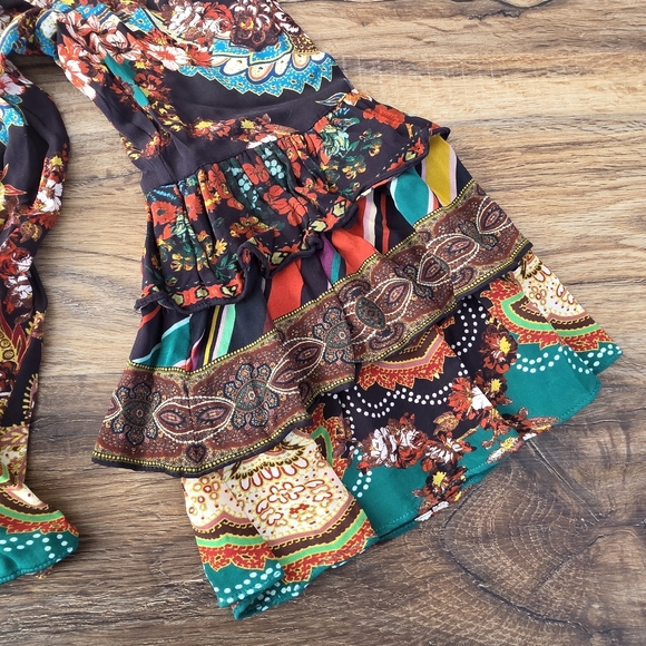 Alice + Olivia Liberty Printed Ruffled Sleeve Blouse Size P / XS - Picture 10 of 10